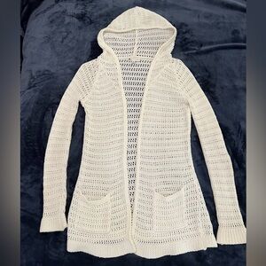 Valerie Bertinelli White Hooded Cardigan